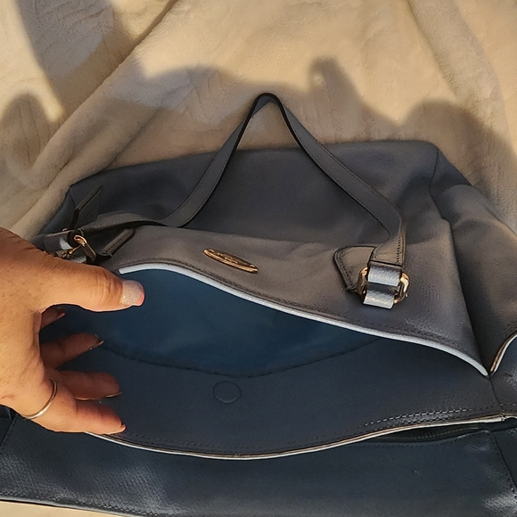Coach baby blue large diaper bag or weekender travel bag tons of pockets! - Picture 8 of 11